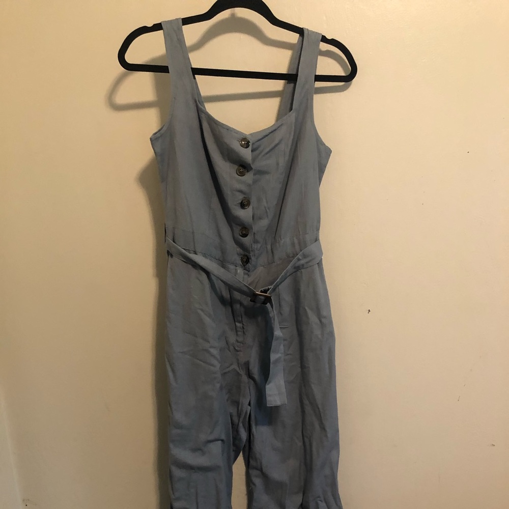 Brand New! Linen jumpsuit